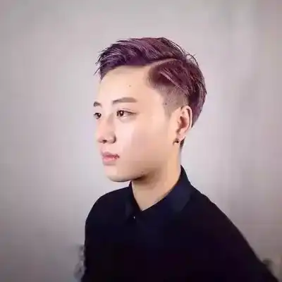 贺军云